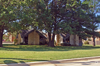 3501 NW 50th St, Oklahoma City, OK for rent Building Photo- Image 1 of 11