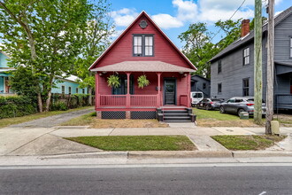 121 S 8th St, Fernandina Beach, FL for sale Building Photo- Image 1 of 42