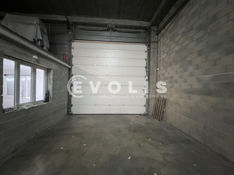 Light Industrial in Boissy-Saint-Léger to rent - Interior Photo - Image 2 of 9