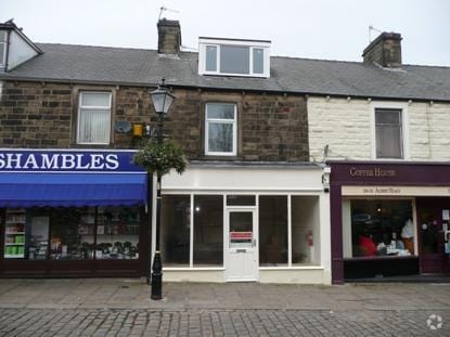 27 Albert Rd, Barnoldswick for sale - Building Photo - Image 2 of 4