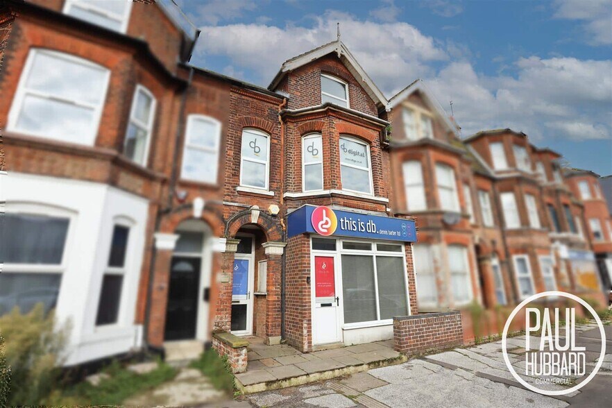 5 Battery Green Rd, Lowestoft for sale - Building Photo - Image 1 of 1