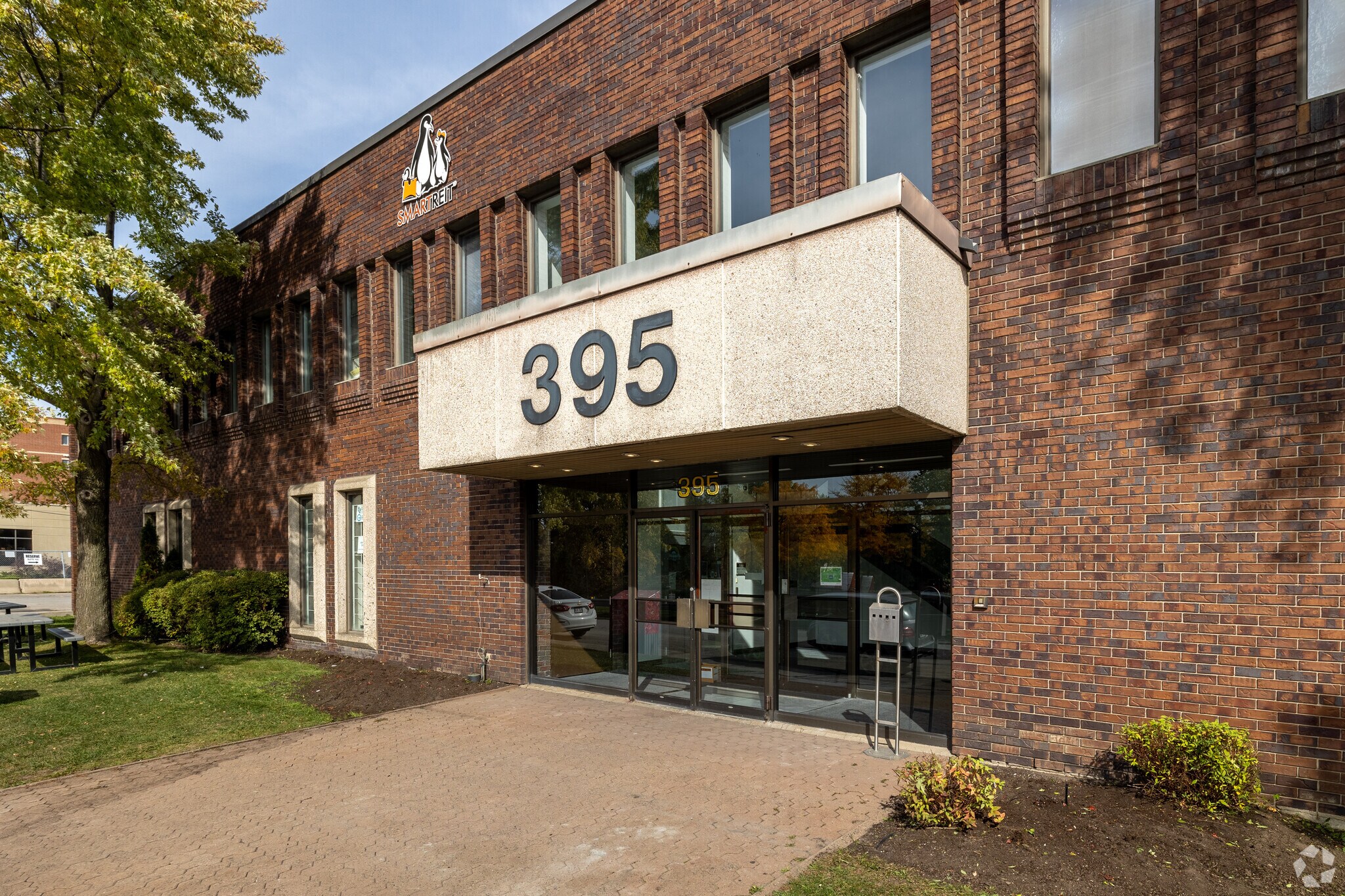 395 Av Sainte-Croix, Montréal, QC to rent Building Photo- Image 1 of 10
