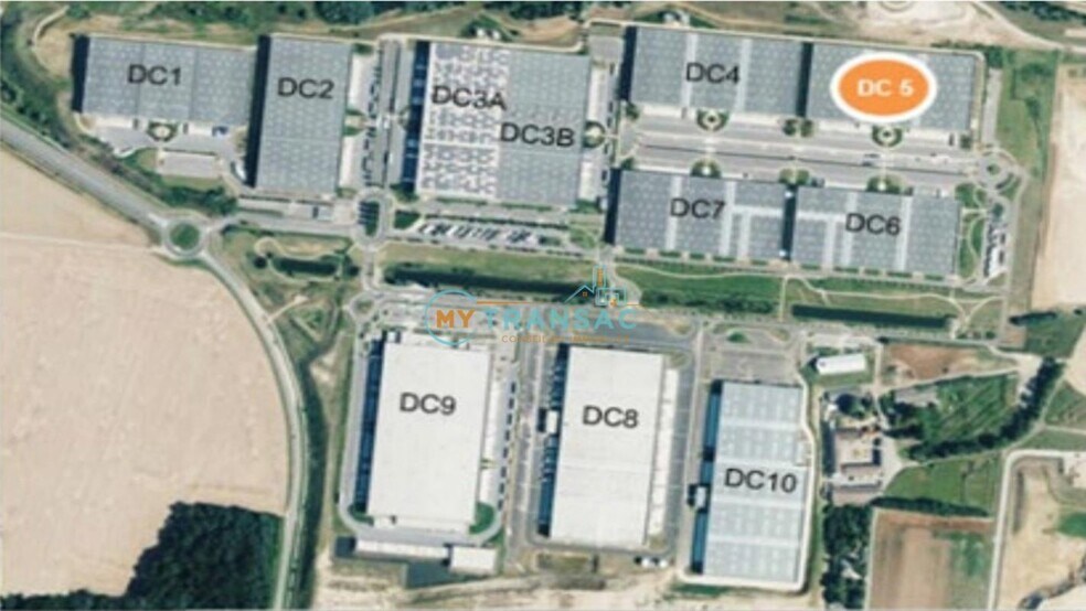 Industrial in Moissy-Cramayel to rent - Aerial - Image 2 of 11