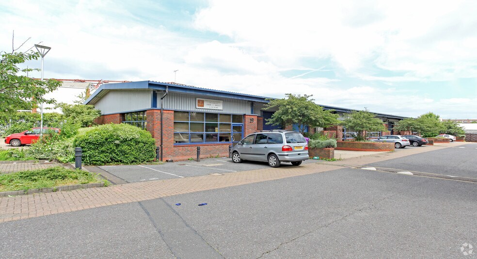 19-24 Alliance Rd, London for sale - Primary Photo - Image 1 of 1