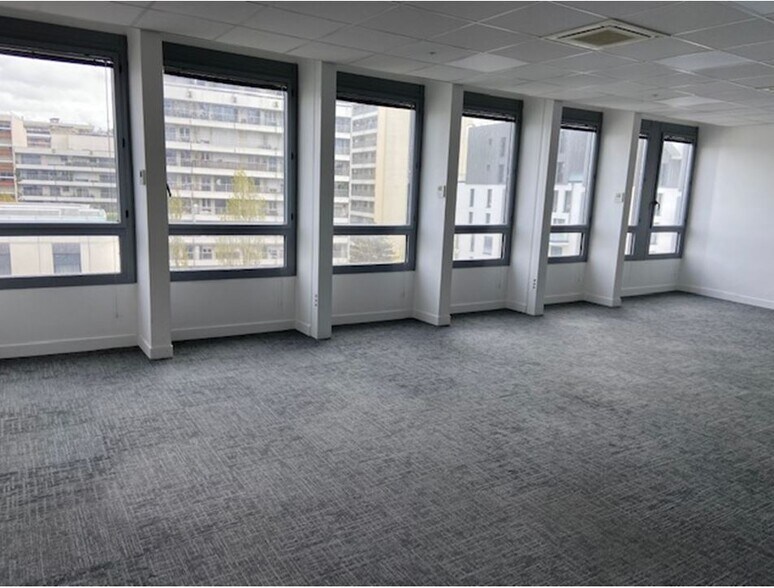 Office in Boulogne-Billancourt to rent - Interior Photo - Image 2 of 6