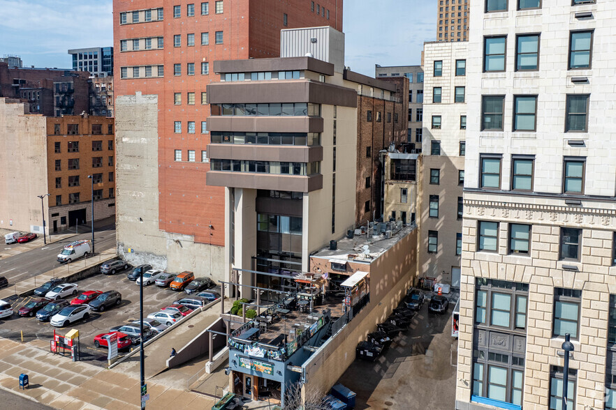 30 W 3rd St, Cincinnati, OH for rent - Building Photo - Image 3 of 5