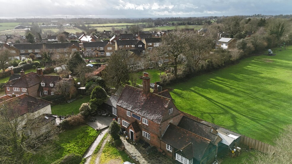 Hampden Rd, Speen for sale - Building Photo - Image 1 of 10