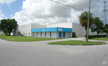 4705 NW 132nd St, Miami, FL for rent Building Photo- Image 1 of 13