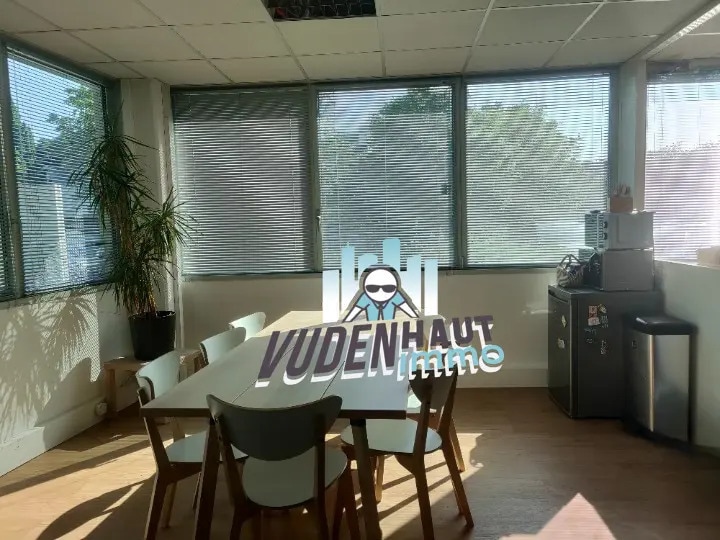 Office in Labège to rent Interior Photo- Image 1 of 10