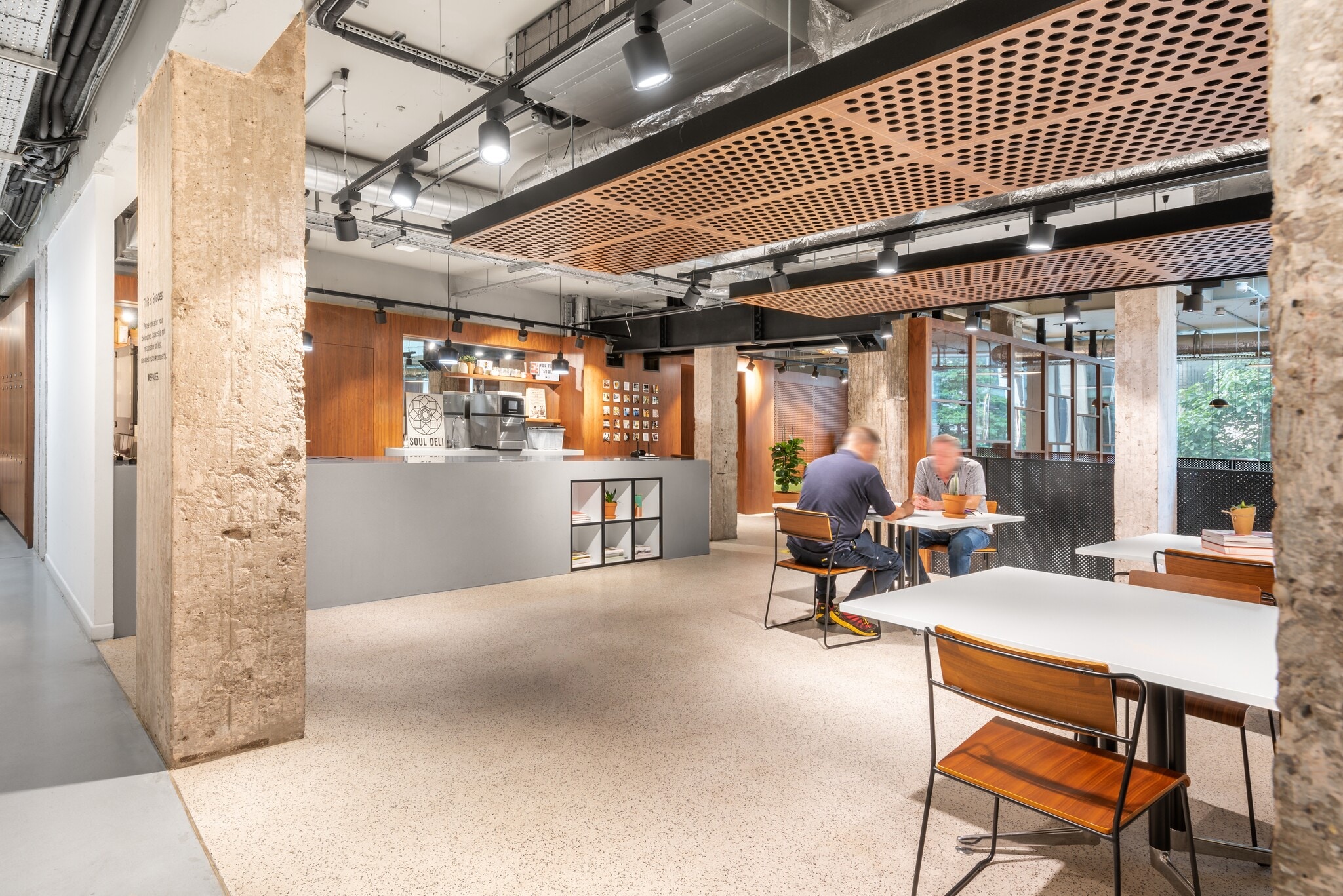 Oxford St, Manchester to rent Interior Photo- Image 1 of 1