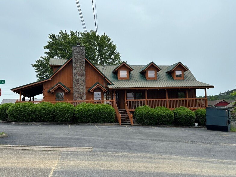 739 Wears Valley Rd, Sevierville, TN for sale - Building Photo - Image 3 of 6