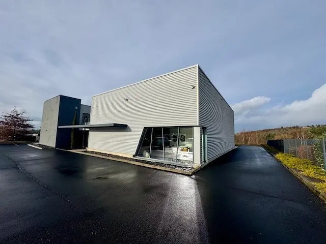 Vente Entrepôt 620 m² - Photo 1