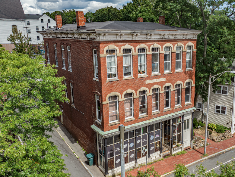 11 Elm St, Amesbury, MA for sale - Building Photo - Image 1 of 53