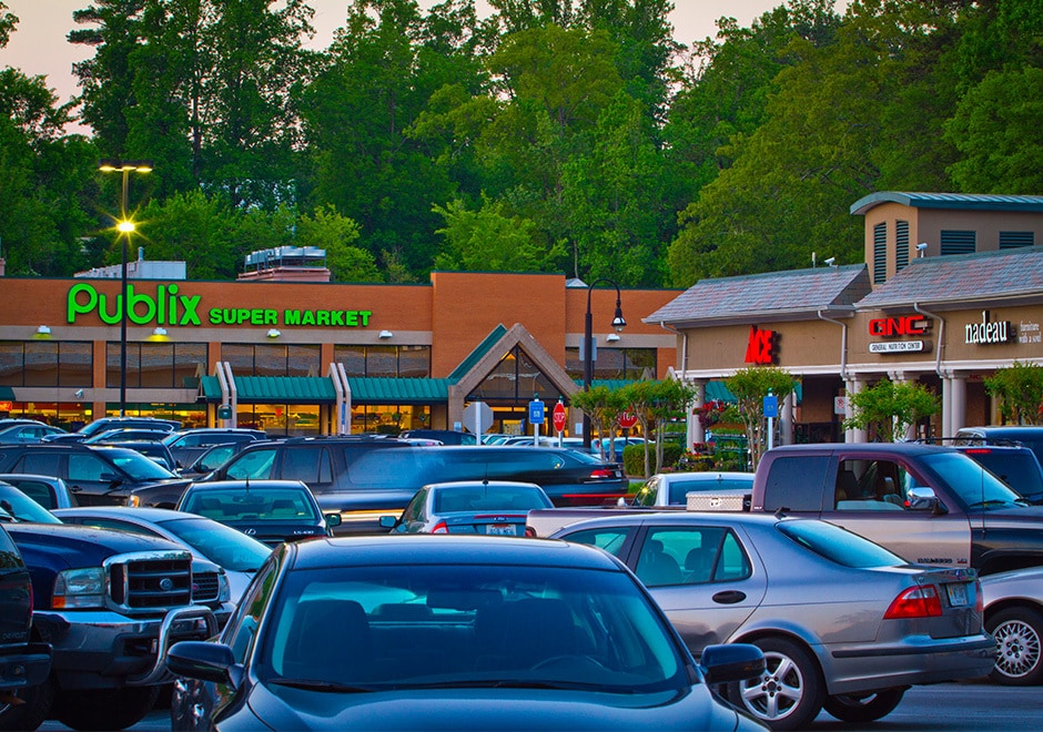 2333-2365 Peachtree Rd NE, Atlanta, GA to rent Primary Photo- Image 1 of 10