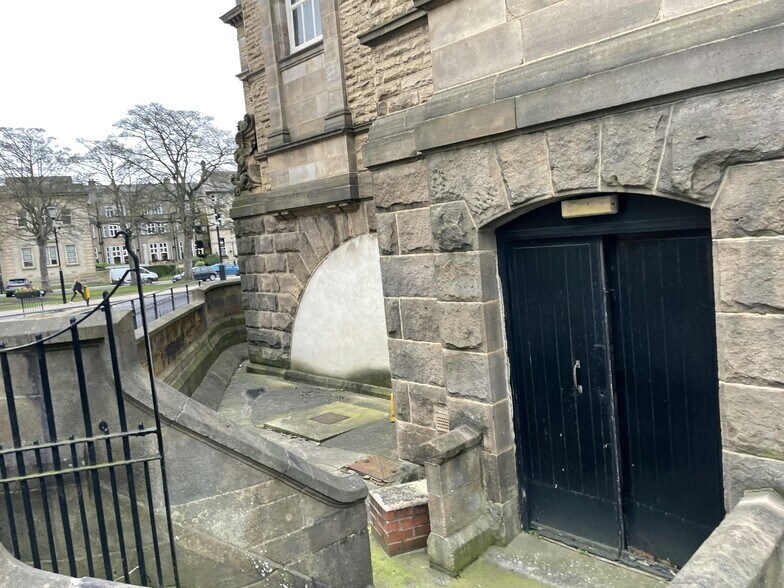 Crescent Rd, Harrogate to rent - Building Photo - Image 2 of 6
