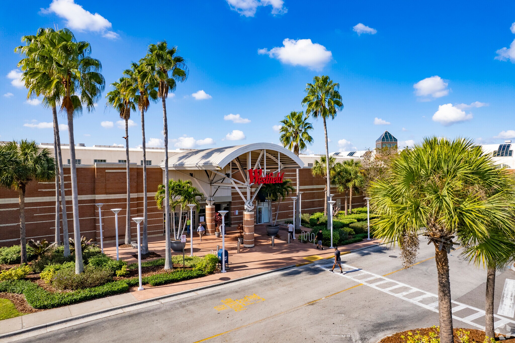 459 Brandon Town Center Dr, Brandon, FL for sale Primary Photo- Image 1 of 1