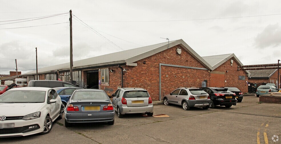 Green Ln, Gateshead to rent - Building Photo - Image 3 of 7