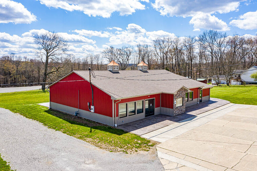 925 W Main St, Washingtonville, OH for sale - Building Photo - Image 1 of 1