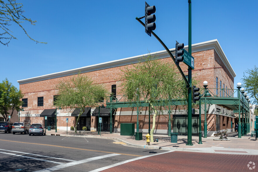 166 W Main St, Mesa, AZ for rent - Building Photo - Image 3 of 15