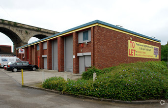 Burley Pl, Leeds for rent Primary Photo- Image 1 of 3