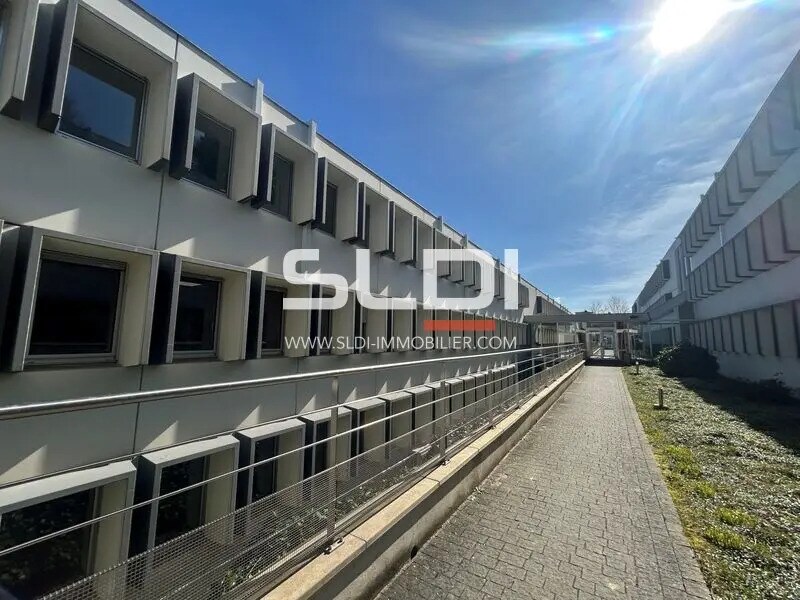 Office in Écully for sale Building Photo- Image 1 of 9