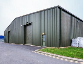 Roseland Business Park, Long Bennington to rent Building Photo- Image 2 of 3