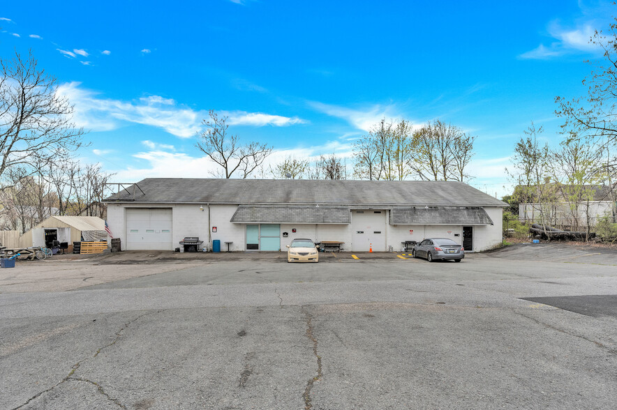 Retail in Scranton, PA for sale - Building Photo - Image 1 of 1