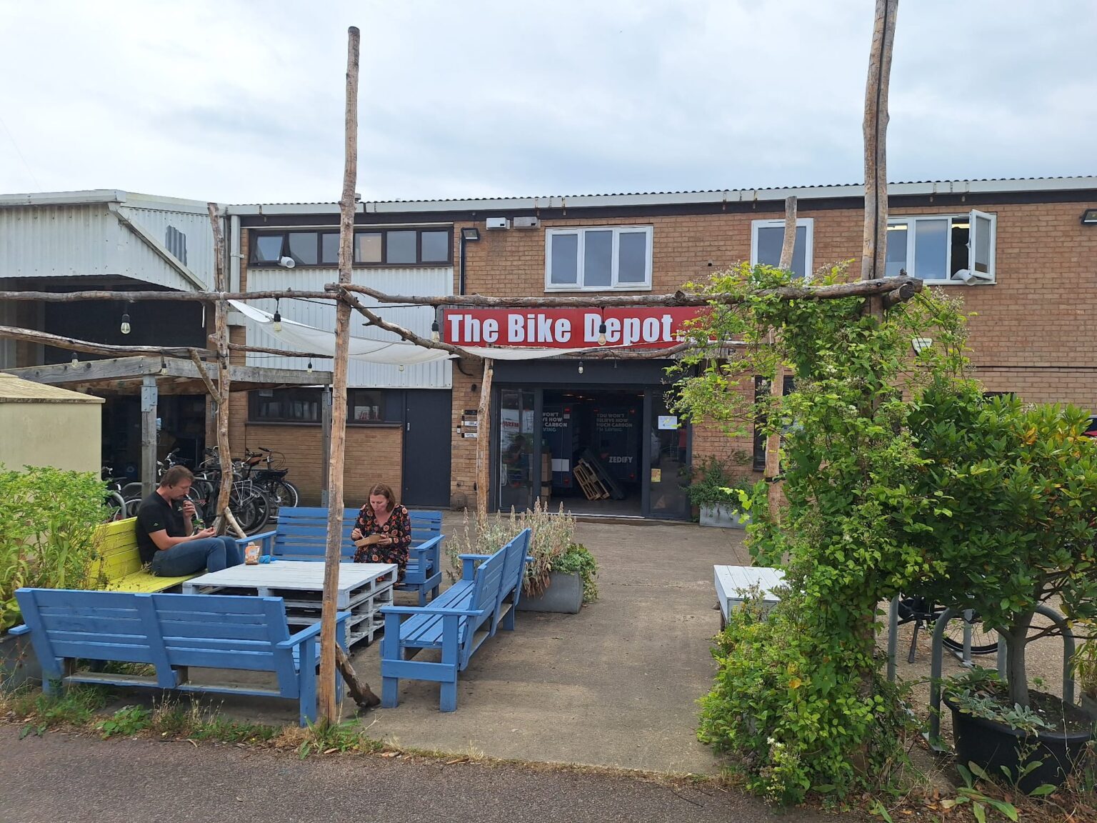 140 Cowley Rd, Cambridge to rent Primary Photo- Image 1 of 8