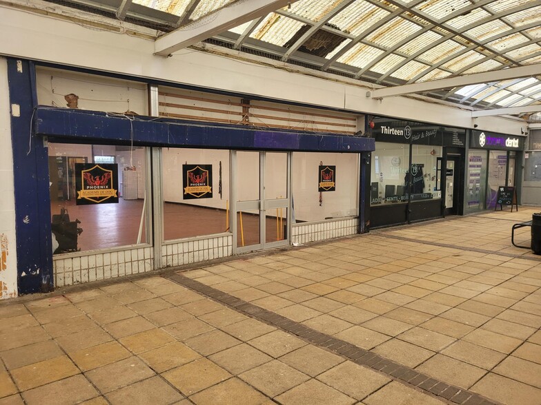 Larch Rd, Cumbernauld for rent - Interior Photo - Image 2 of 2