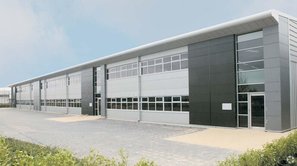 Portfield Rd, Portsmouth for sale - Primary Photo - Image 1 of 1