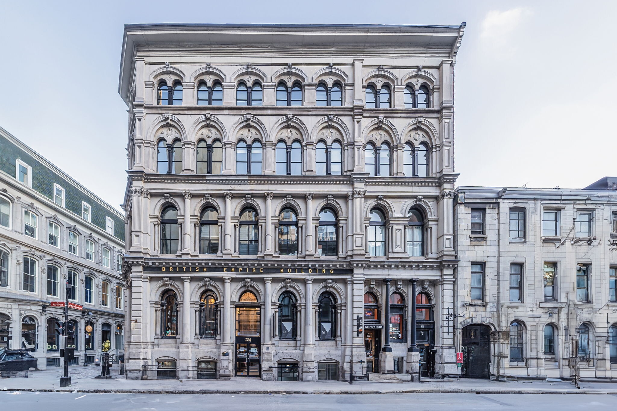 200-212 Rue Notre-Dame O, Montréal, QC to rent Building Photo- Image 1 of 27