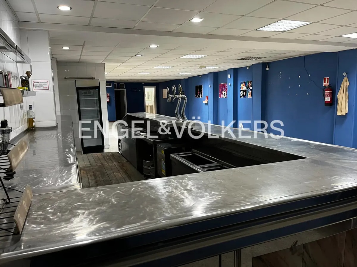 Badalona, BAR 08917 -  -  - Interior Photo - Image 2 of 17