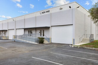 7950-7966 NW 14th St, Miami, FL to rent Building Photo- Image 1 of 18