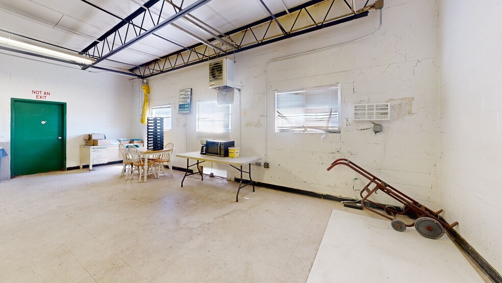 16.13 AC & Existing Buildings w/ Income portfolio of 8 properties for sale on LoopNet.co.uk - Matterport 3D Scan - Image 3 of 32