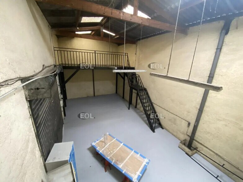 Light Industrial in Combs-la-Ville to rent - Interior Photo - Image 3 of 5