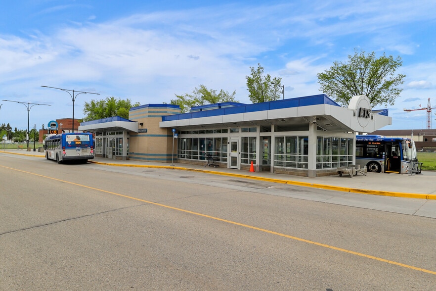 Groat Rd & 111 Av NW, Edmonton, AB to rent - Building Photo - Image 3 of 43