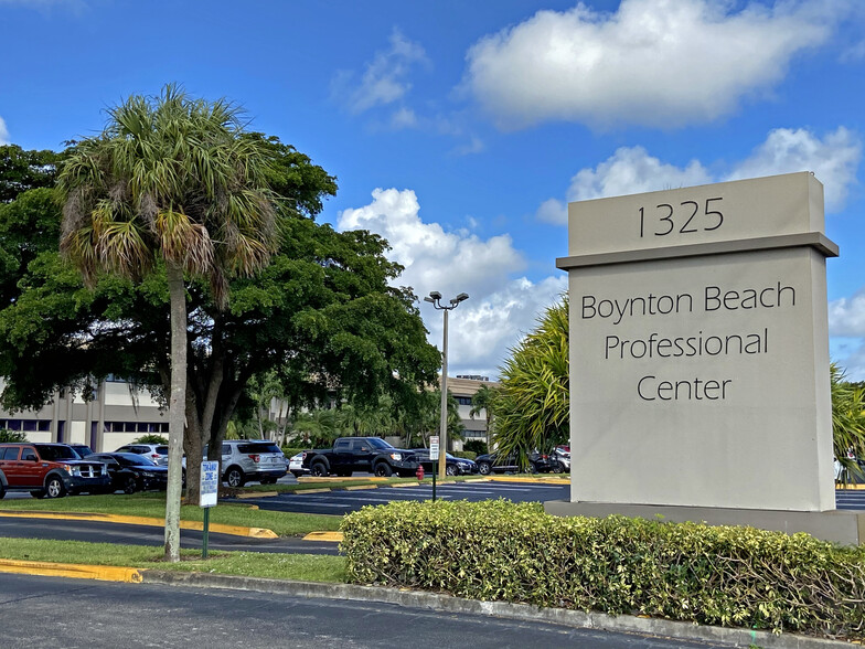 1325 S Congress Ave, Boynton Beach, FL for rent - Building Photo - Image 3 of 14