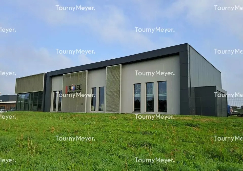 Location Local d'activités 629 m² - Photo 1