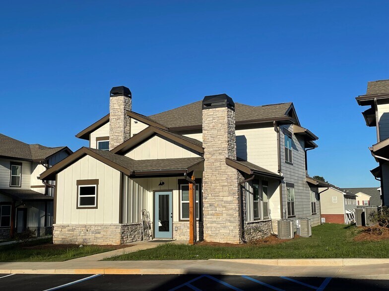 534 E Elm St, Troy, AL 36081 UK