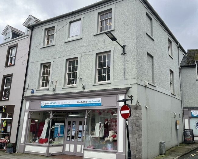 More details for 44 Bridge St, Haverfordwest - Retail to Rent