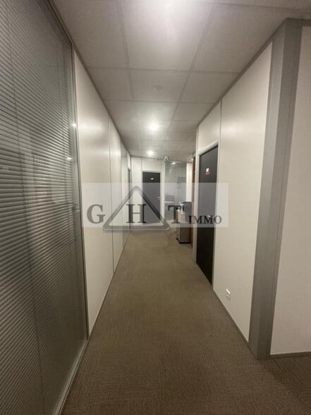 Office in Rosny-sous-Bois for sale - Interior Photo - Image 2 of 9