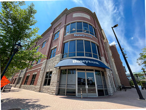 401 S Main St, Naperville, IL for rent Building Photo- Image 1 of 8