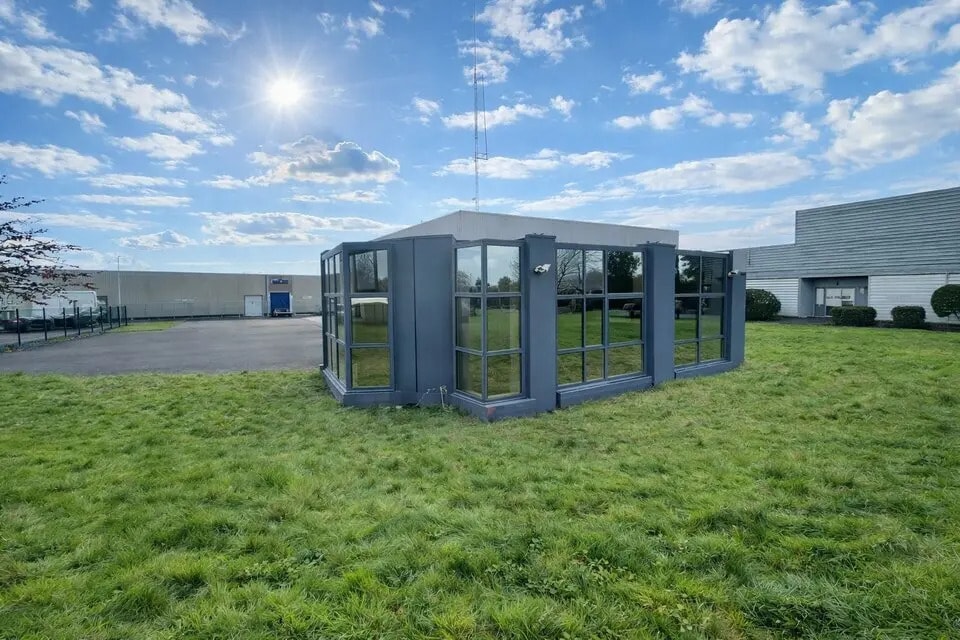 Vente Entrepôt 350 m² - Photo 1