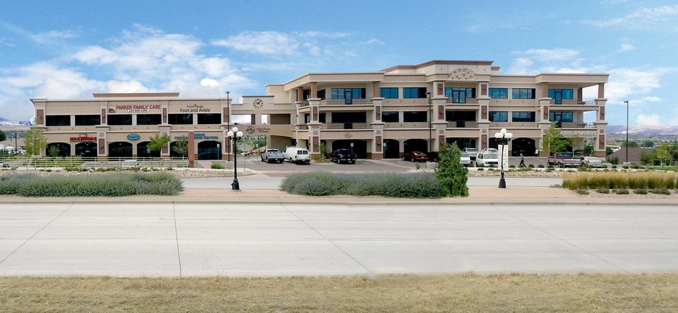 10233 S Parker Rd, Parker, CO for rent - Primary Photo - Image 1 of 7