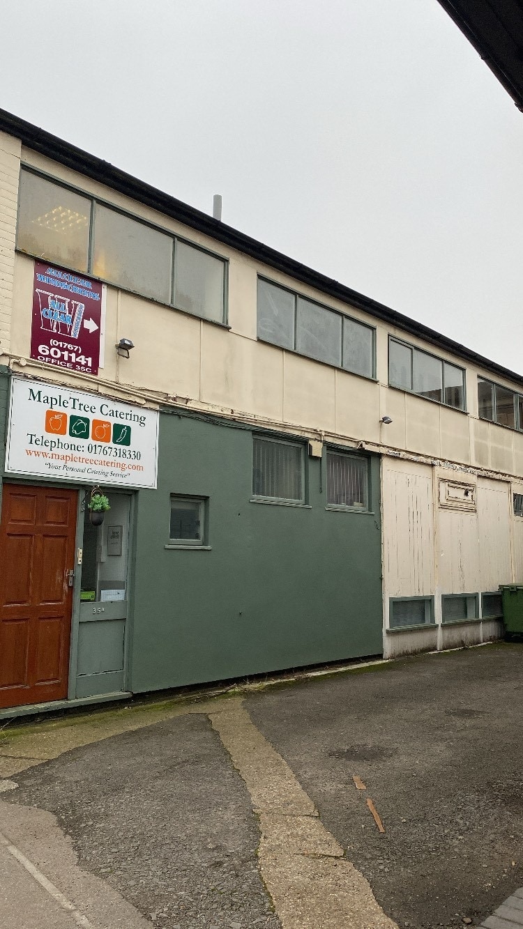 35A Saffron Rd, Biggleswade to rent Building Photo- Image 1 of 1