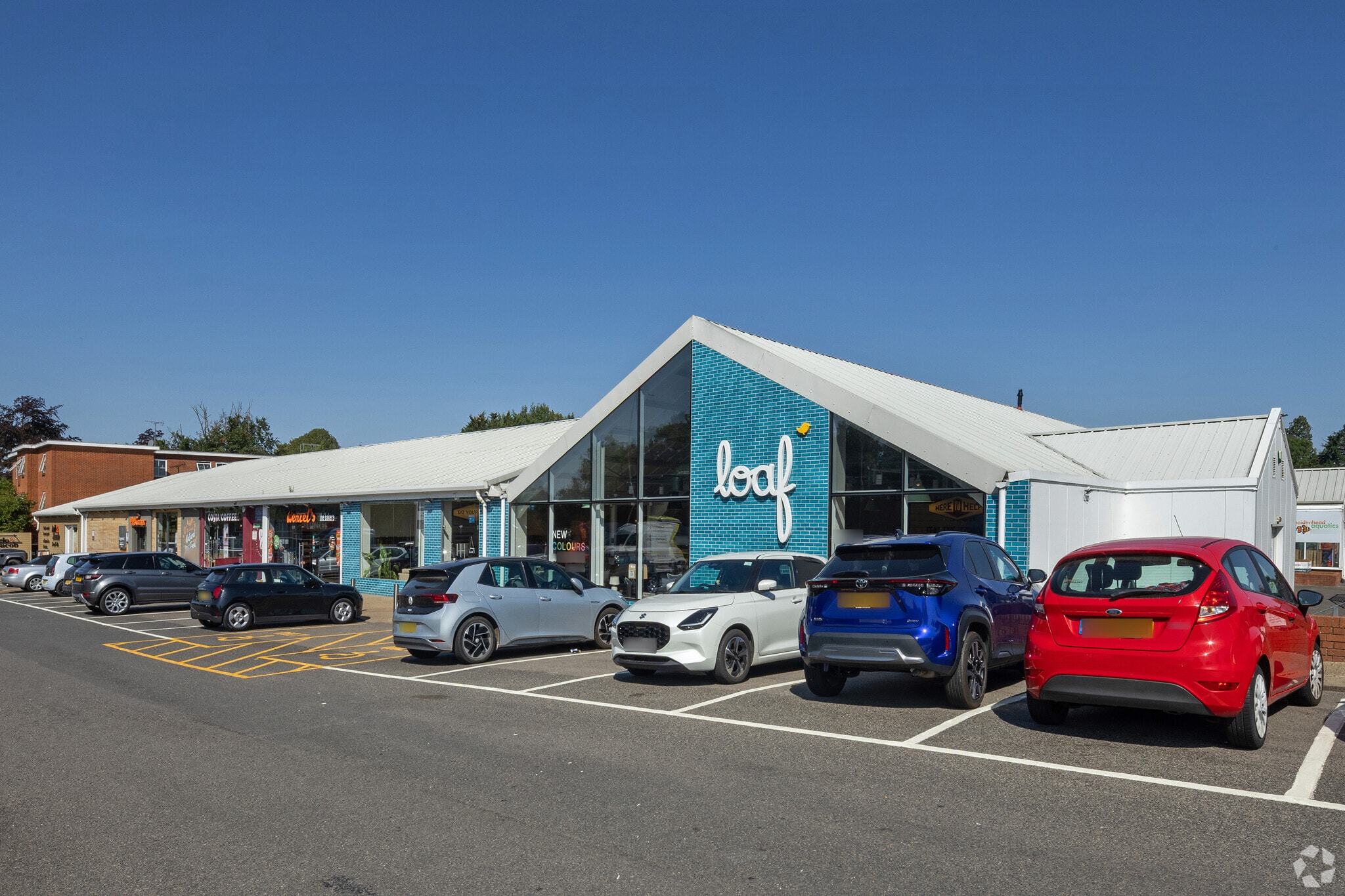 North Orbital Rd, St Albans for sale Primary Photo- Image 1 of 5