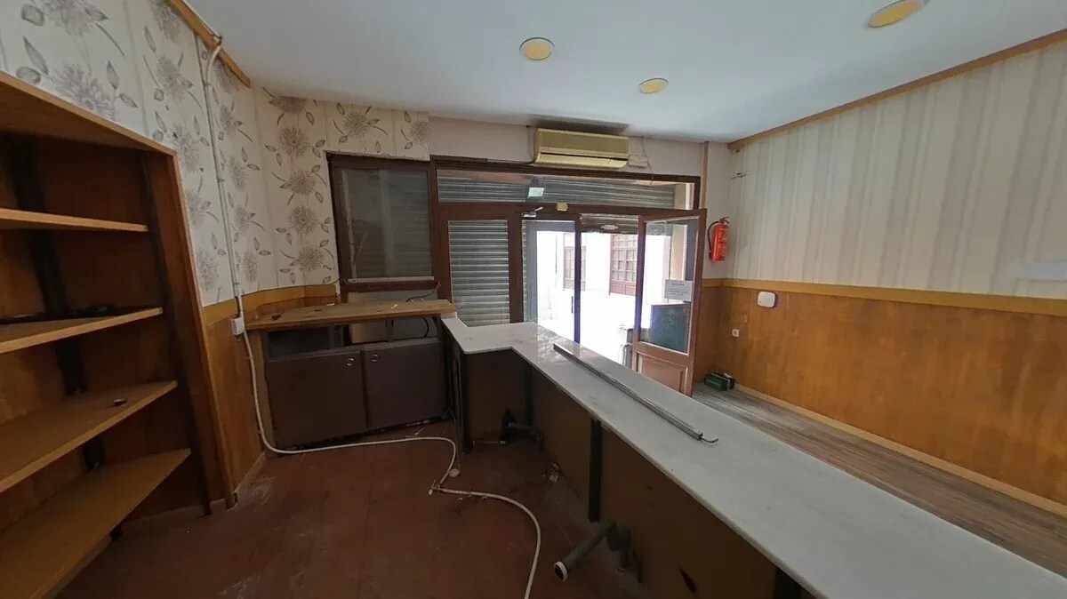 Mataró, BAR 08301 - Unit Puerta 01 -  - Interior Photo - Image 1 of 13