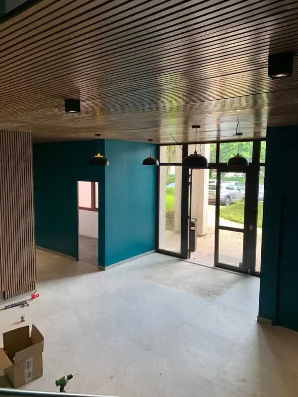 1 Rue De Terre Neuve, Les Ulis to rent Interior Photo- Image 1 of 6