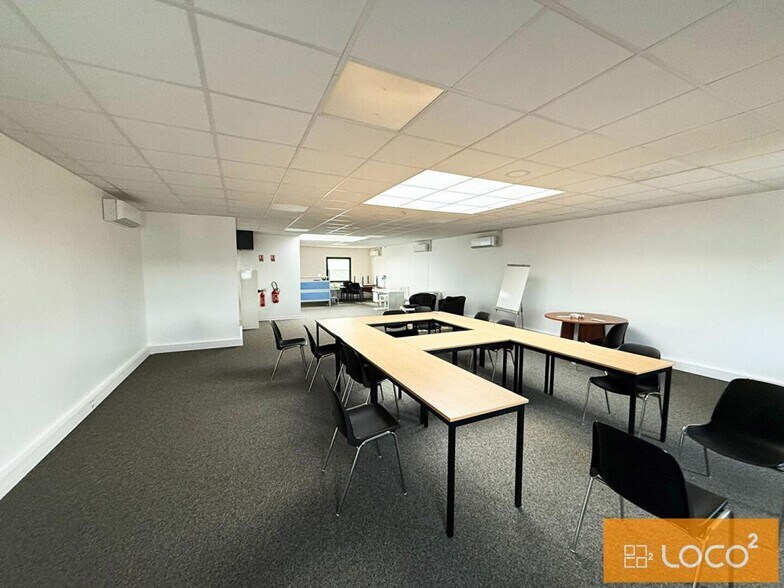 11 Chemin De Bordeblanque, Colomiers to rent - Building Photo - Image 2 of 7