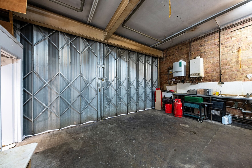 139-147 Ormside St, London for sale - Building Photo - Image 3 of 6